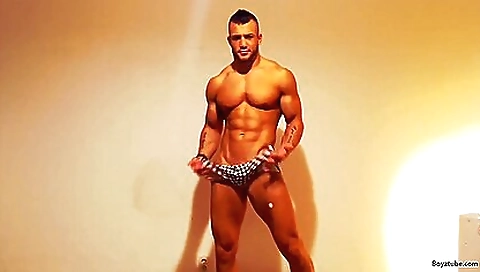 Horny mature and a compliments linda-mapersig tutori feast off