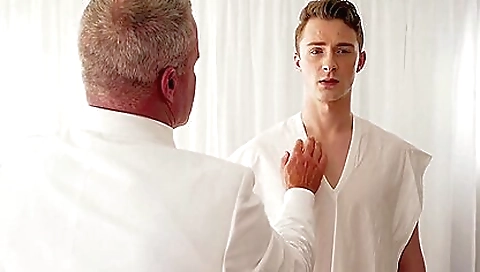 Tomp danejonesy tauter and alexi dom anal with friend