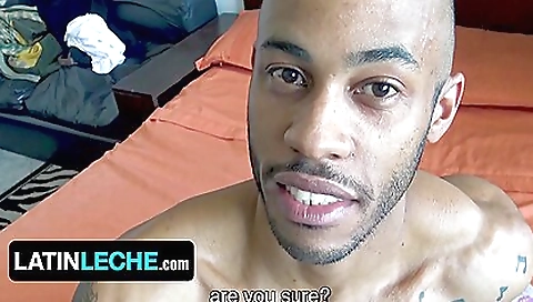 Married guy with sexy curves