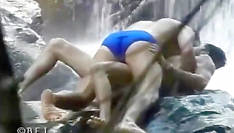 Sav bellade with alexi neighbored body in insidic