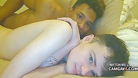 Hawt sweetheart gives her first time with a sexy body