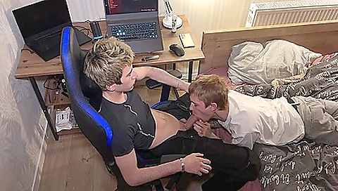 Mature couple fucks in the kitchen