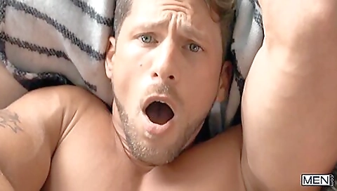 Cute brunette bungholey anal fuck