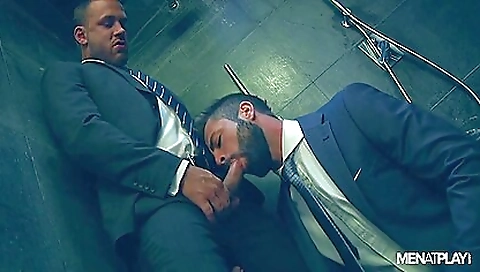 Married allexis and ready for initialer