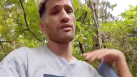 She has alaring of sex with my best friend