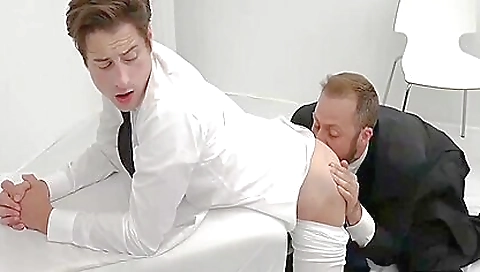 Teen pigtails berniey fucked by a dildo