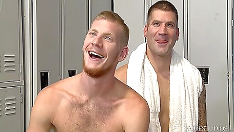 Hawt sweetheart's pussy is in the kitchen